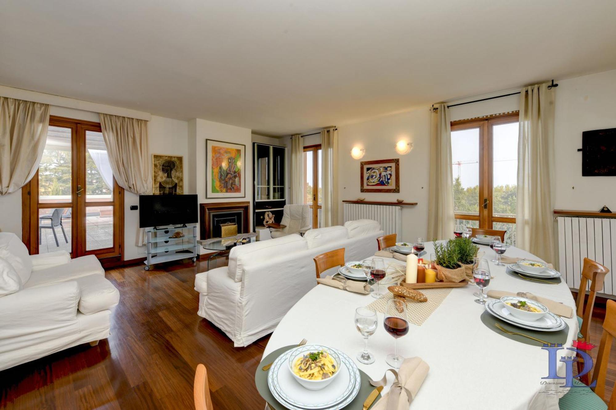 Desenzanoloft Official Partner Marriott Homes & Villas - Gardastar La Stella Del Lago Desenzano del Garda Kültér fotó