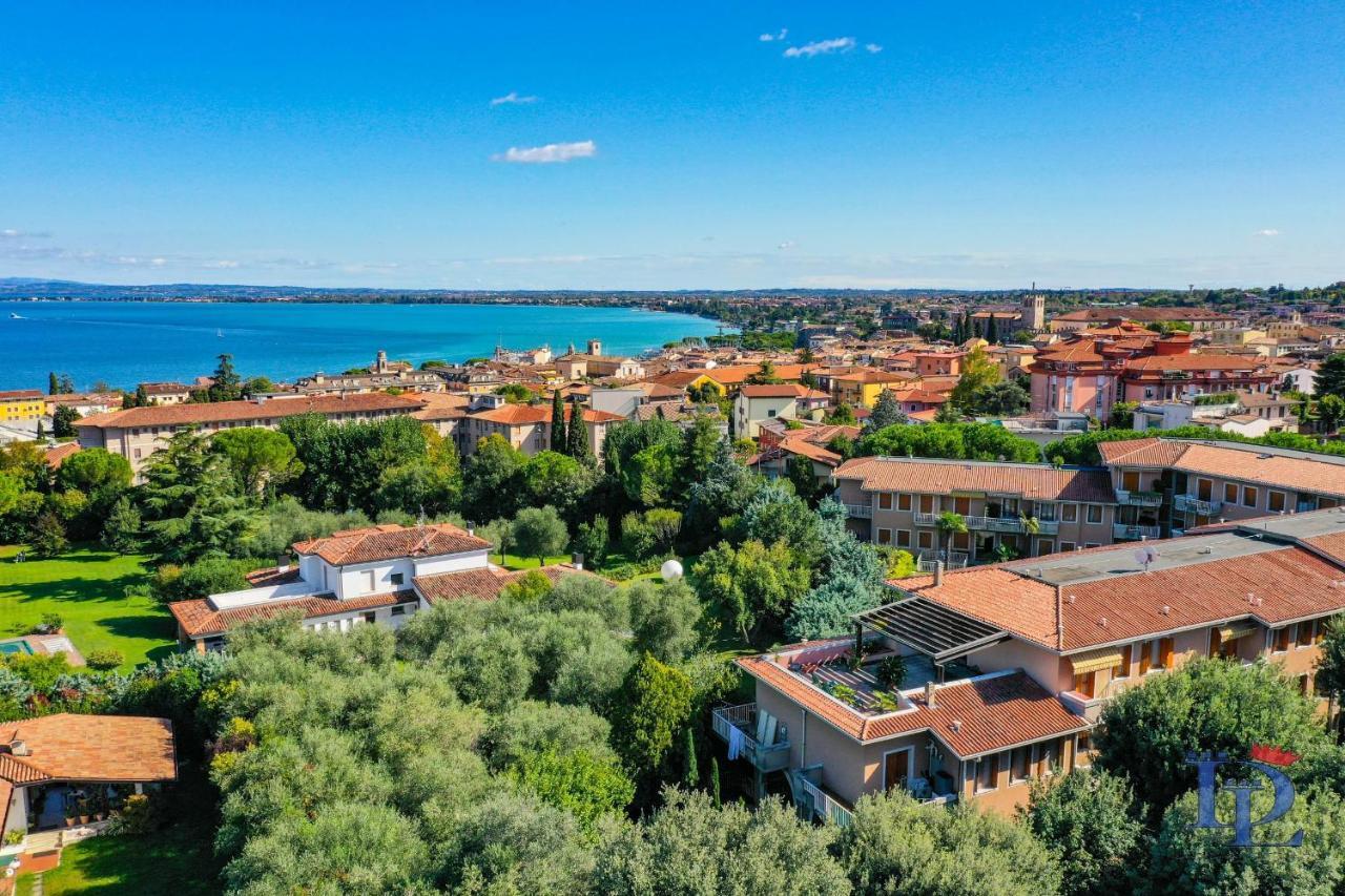 Desenzanoloft Official Partner Marriott Homes & Villas - Gardastar La Stella Del Lago Desenzano del Garda Kültér fotó